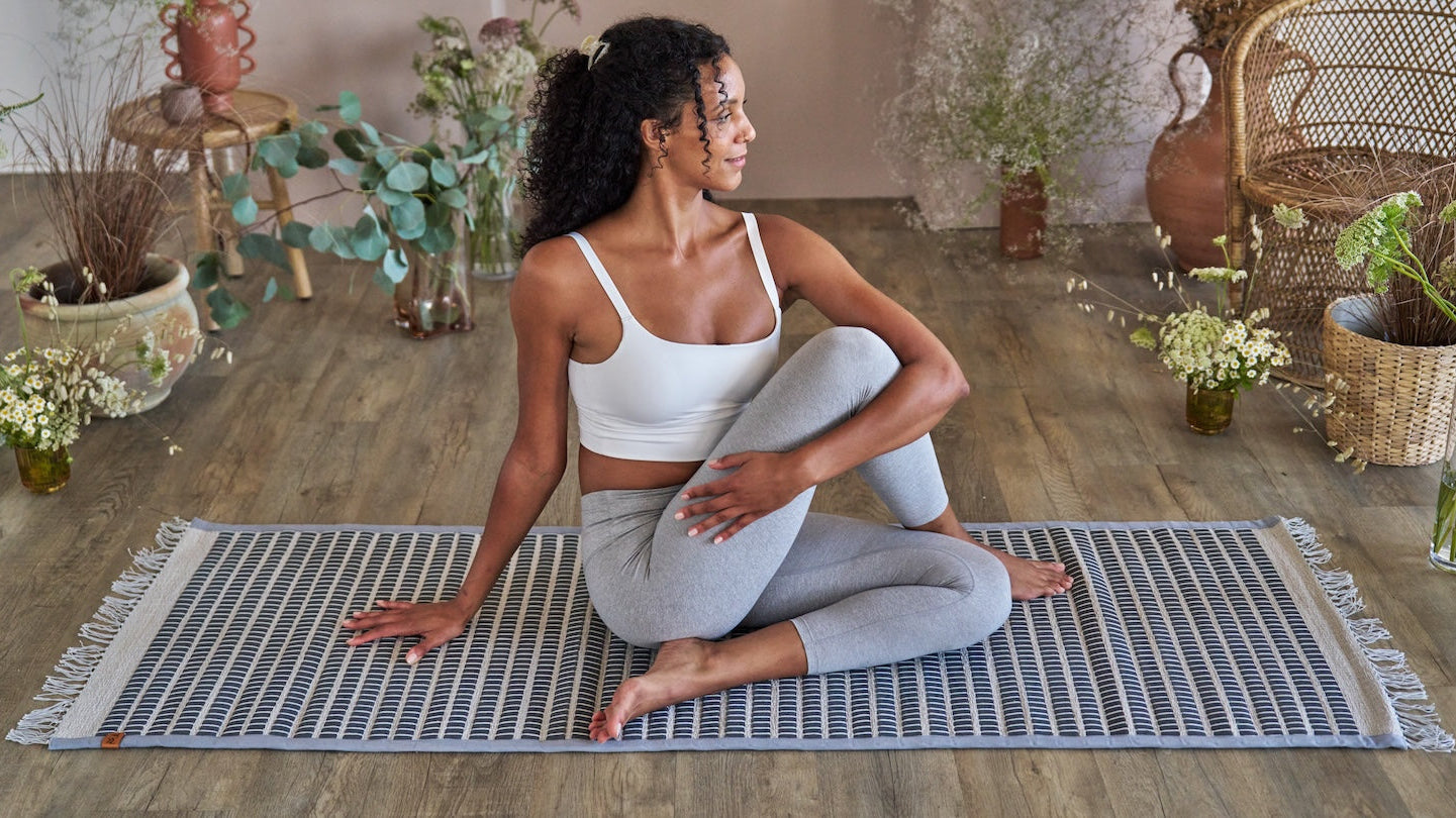 5 Tips to Stay Grounded During The Holiday Season